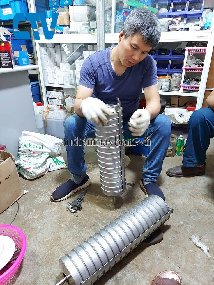 Sửa máy bơm trục đứng - Thay buồng bơm Ewara CVL